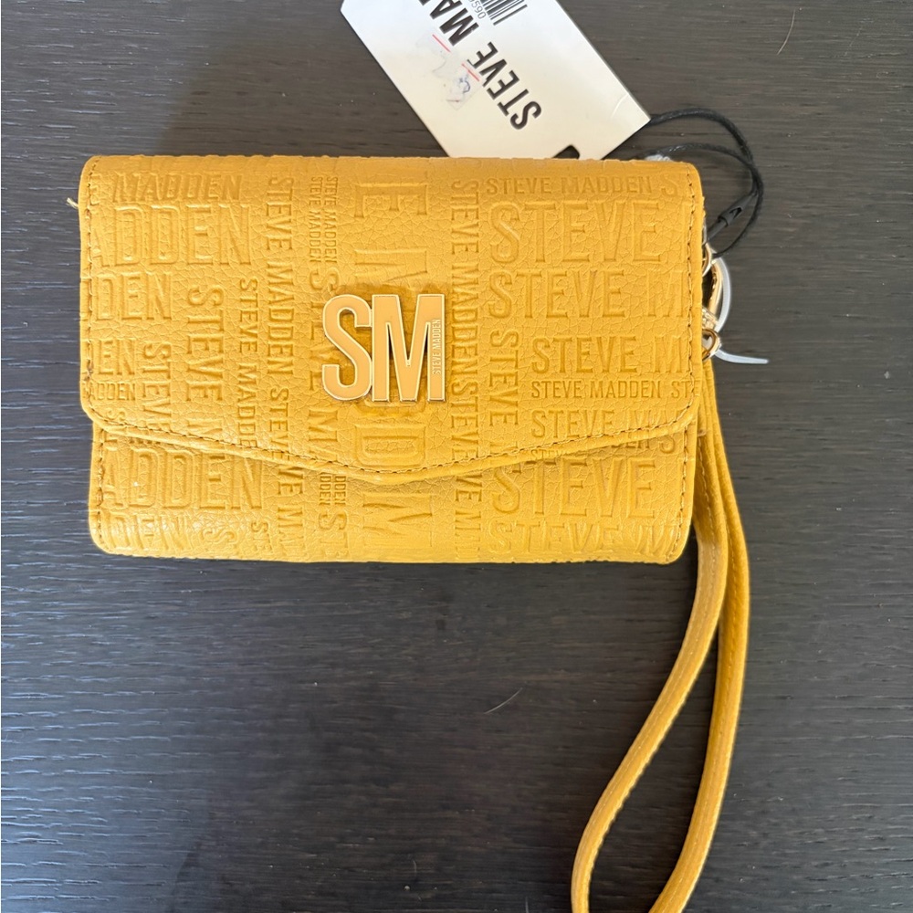 NWT Steve Madden BBRETT Heritage Mustard Logo Embossed Wristlet Wallet